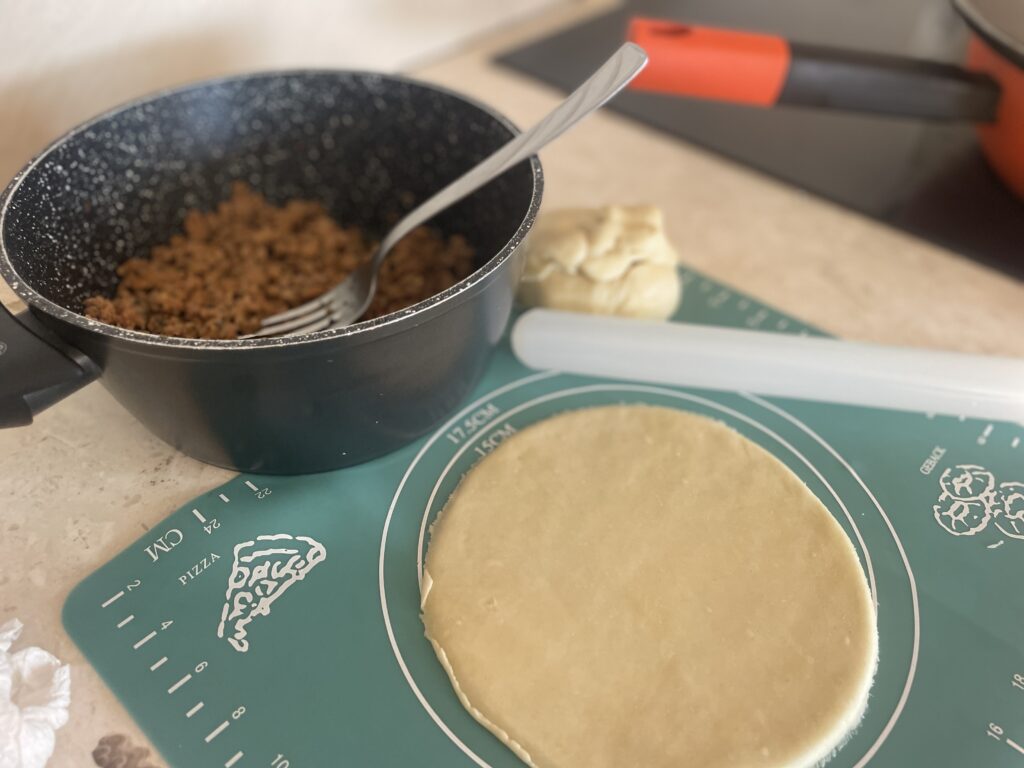 Empanadas vs Pastelillos