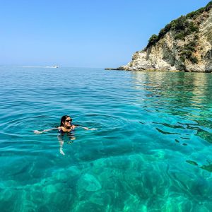 solo female traveler, travel tips