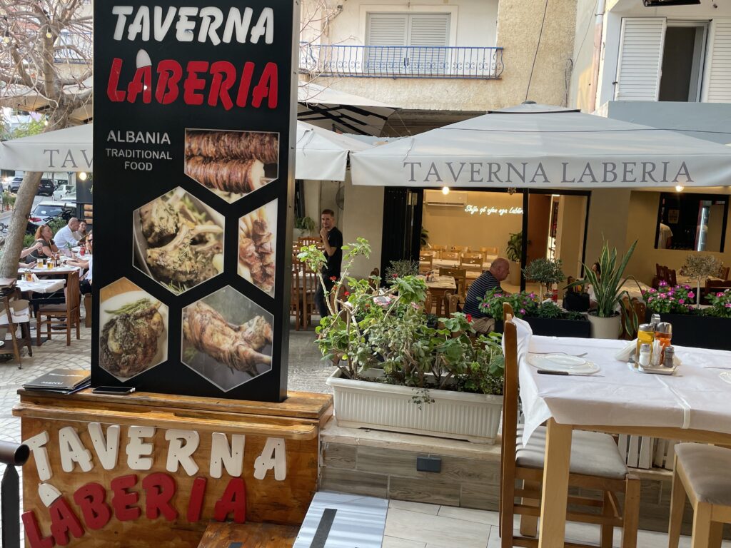 Where to Eat in Saranda - Taverna Laberia